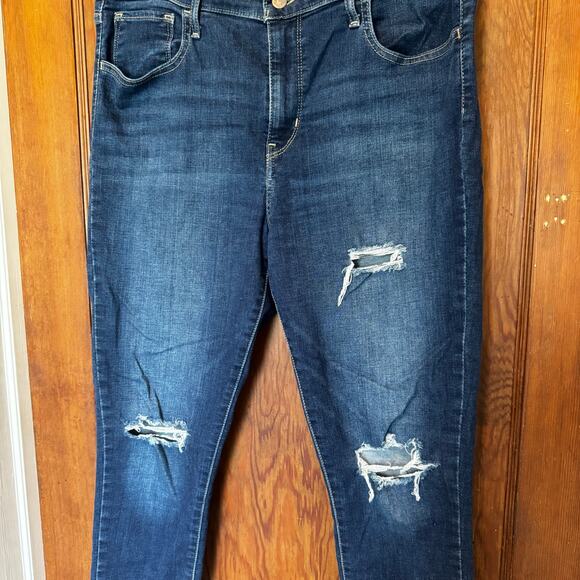 Levi’s 720 High Rise Super Skinny Distressed Jeans Womens Tag 32‎ Measures 35 - Picture 2 of 8